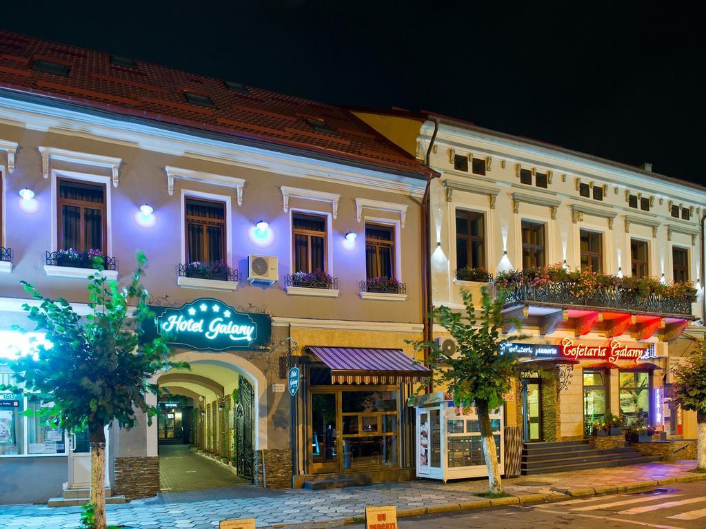 Hotel Galany Rădăuţi Esterno foto